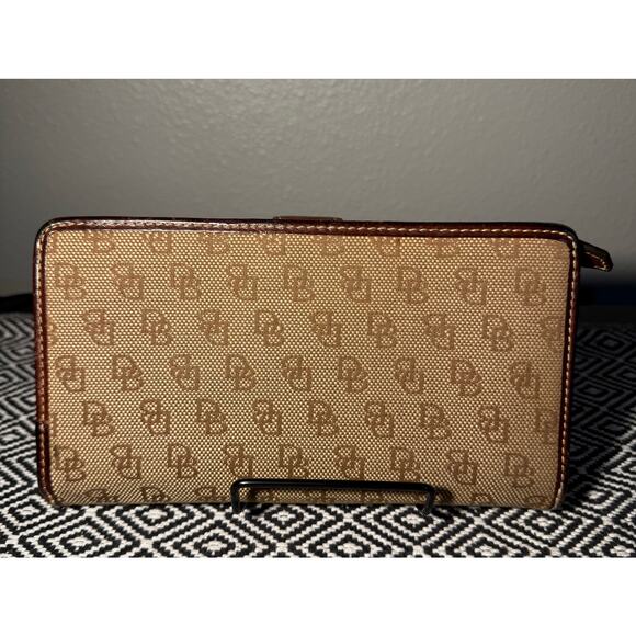 Vintage Dooney & Bourke Continental Monogram Brown Tan Leather Canvas Wallet - Picture 2 of 10